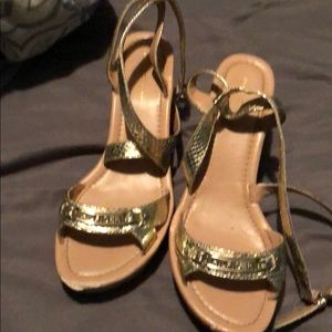 Tommy hilfinger heels